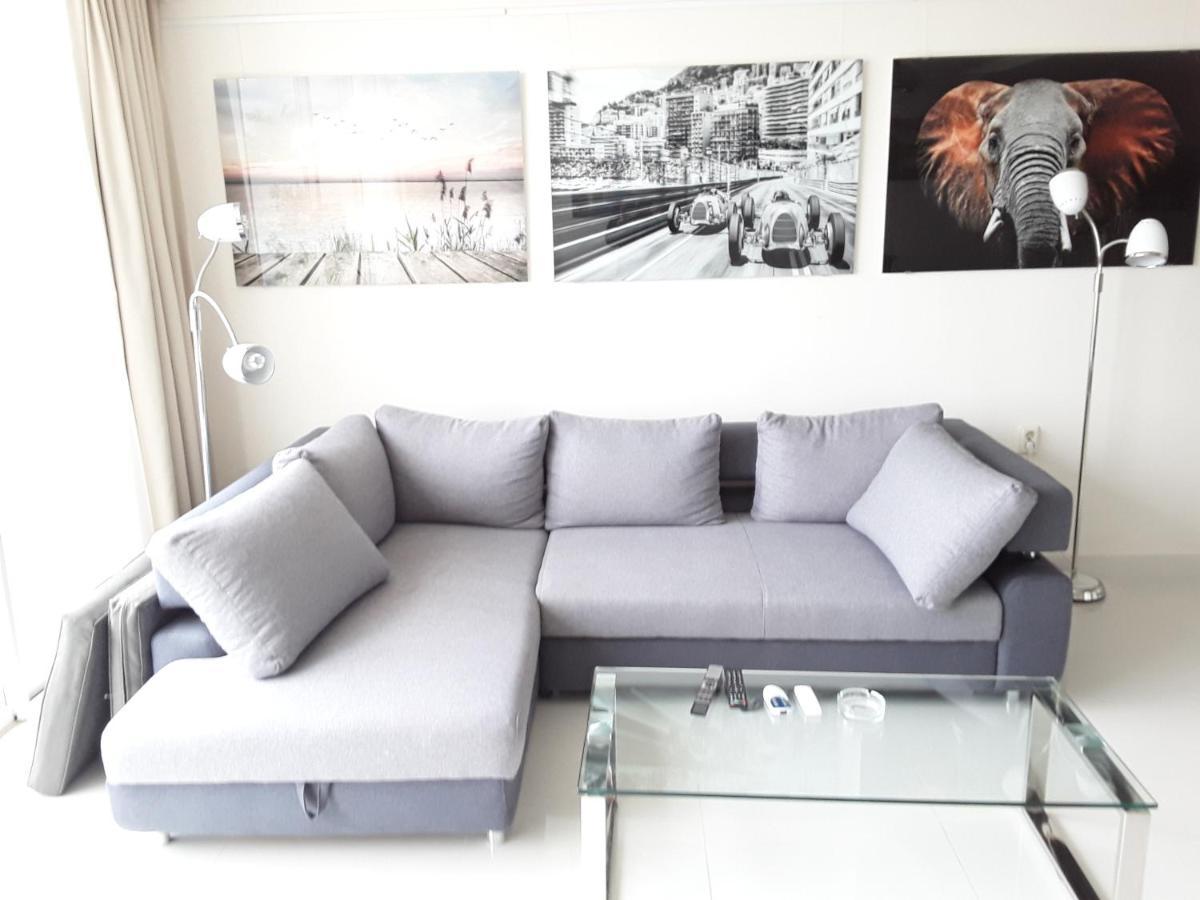 Front Port Line Sleeps 6 Daire Marbella Dış mekan fotoğraf