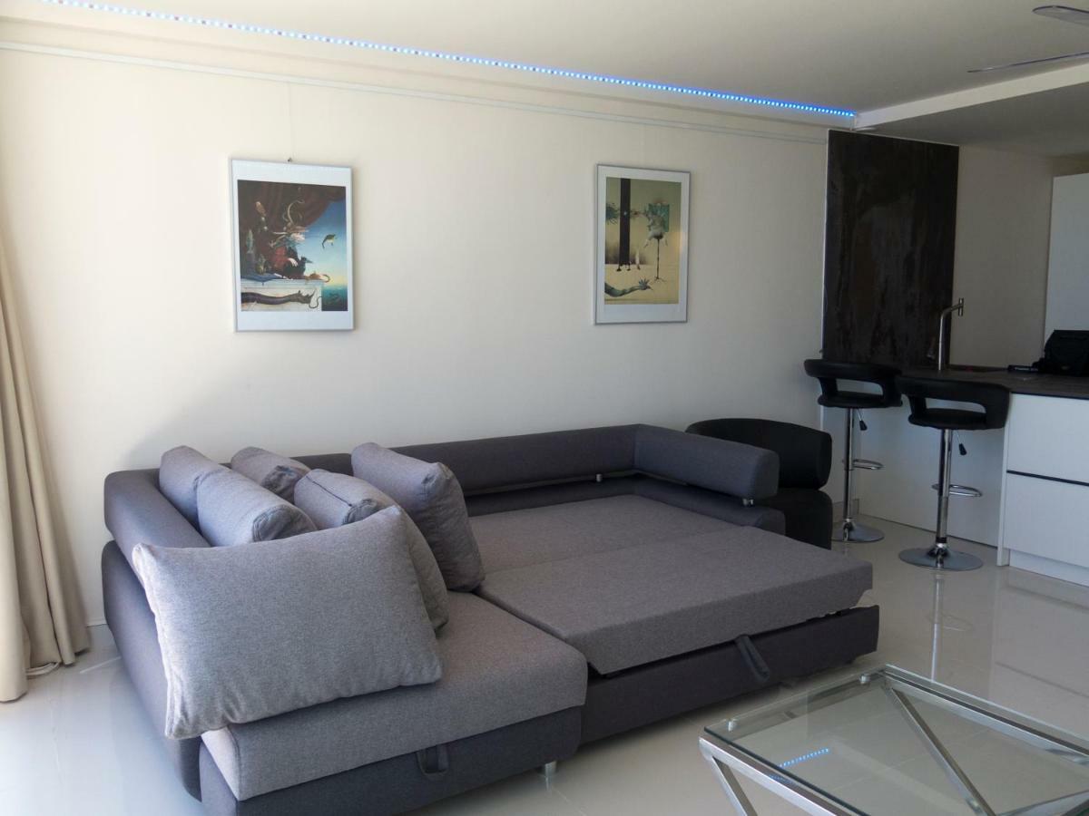 Front Port Line Sleeps 6 Daire Marbella Dış mekan fotoğraf
