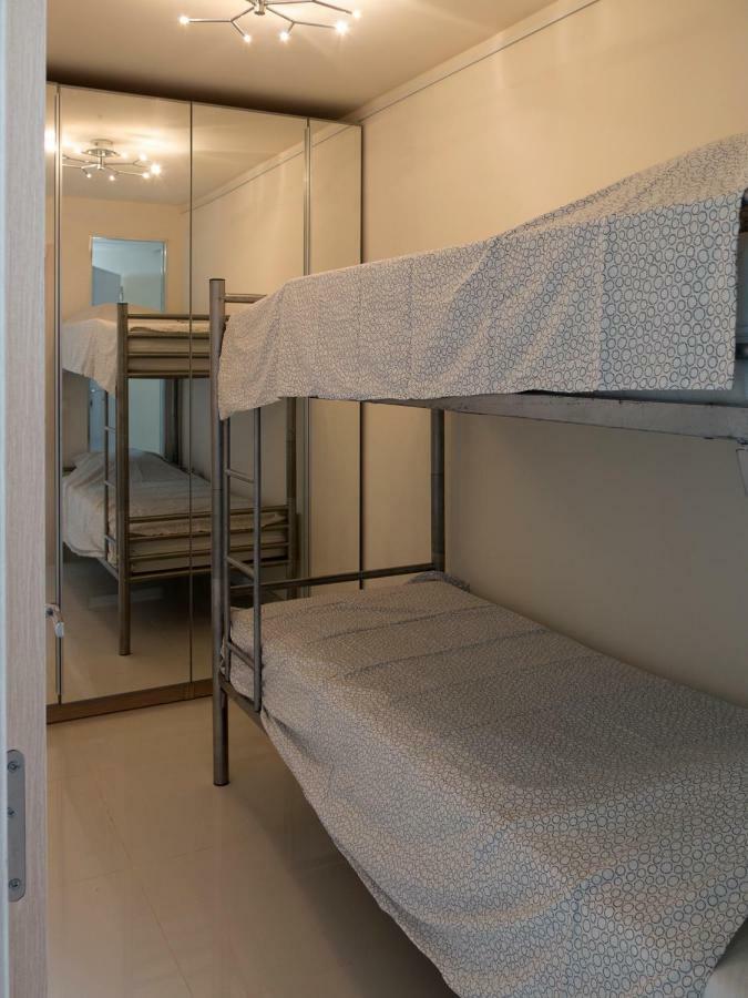 Front Port Line Sleeps 6 Daire Marbella Dış mekan fotoğraf