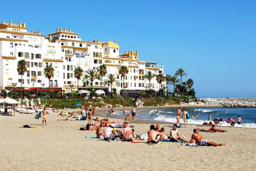 Front Port Line Sleeps 6 Daire Marbella Dış mekan fotoğraf
